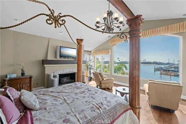 $8,500,000 | 221 Rivo Alto Canal, Long Beach, CA 90803