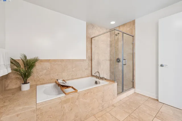 $498,000 | 222 Broadway, Unit 1209, Oakland, CA 94607