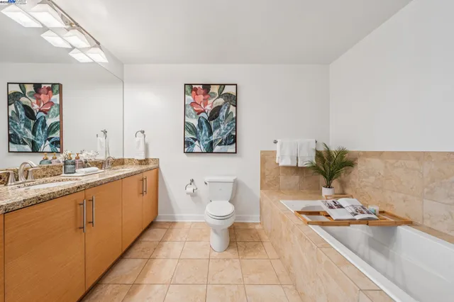 $498,000 | 222 Broadway, Unit 1209, Oakland, CA 94607