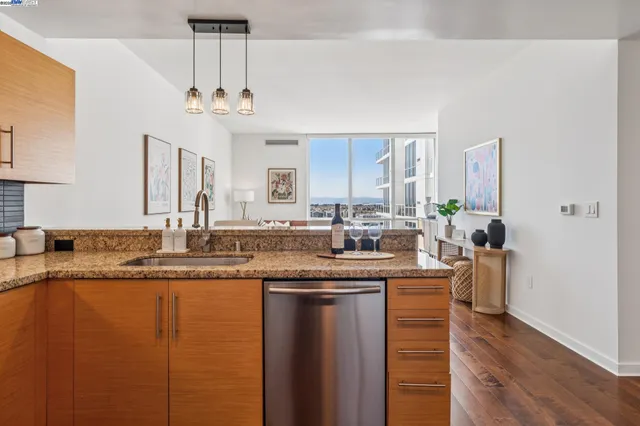 $498,000 | 222 Broadway, Unit 1209, Oakland, CA 94607