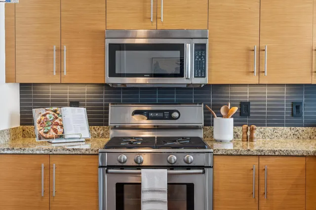 $498,000 | 222 Broadway, Unit 1209, Oakland, CA 94607