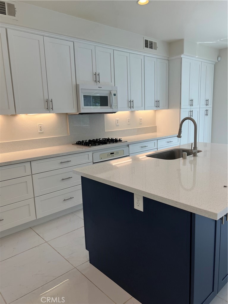 6552 Gold Dust Street Eastvale, CA 92880 - Photo 9 of 25