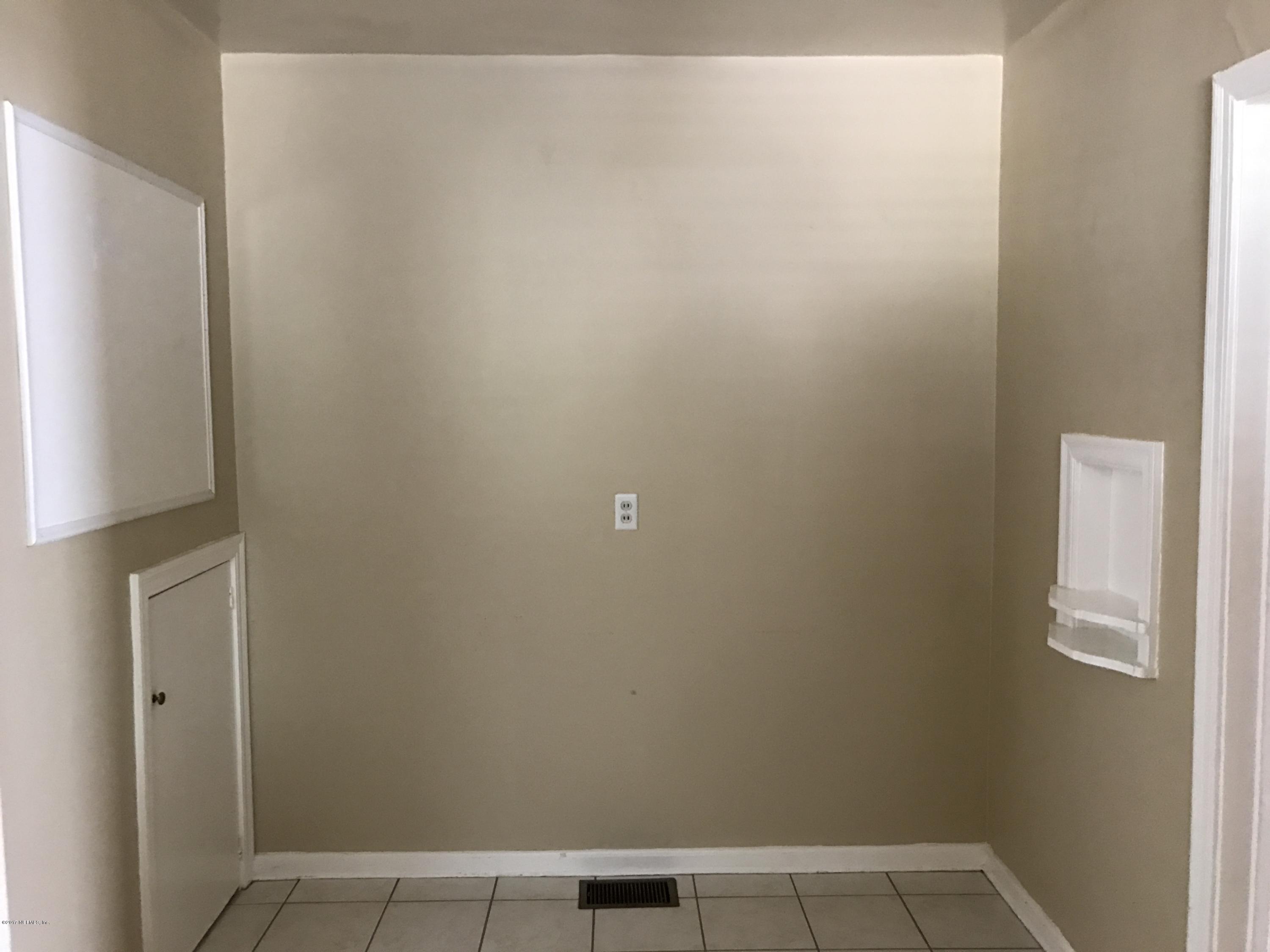 3582 Hedrick Street, Unit 2 Jacksonville, FL 32205 - Photo 10 of 13 IMG_0424