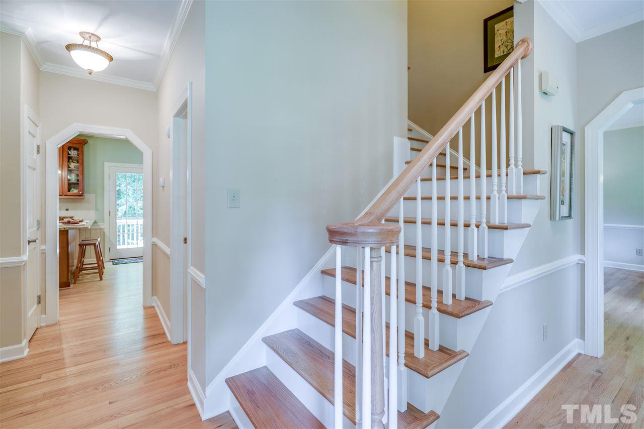 5421 North Hawthorne Way Raleigh, NC 27613 - Photo 11 of 25