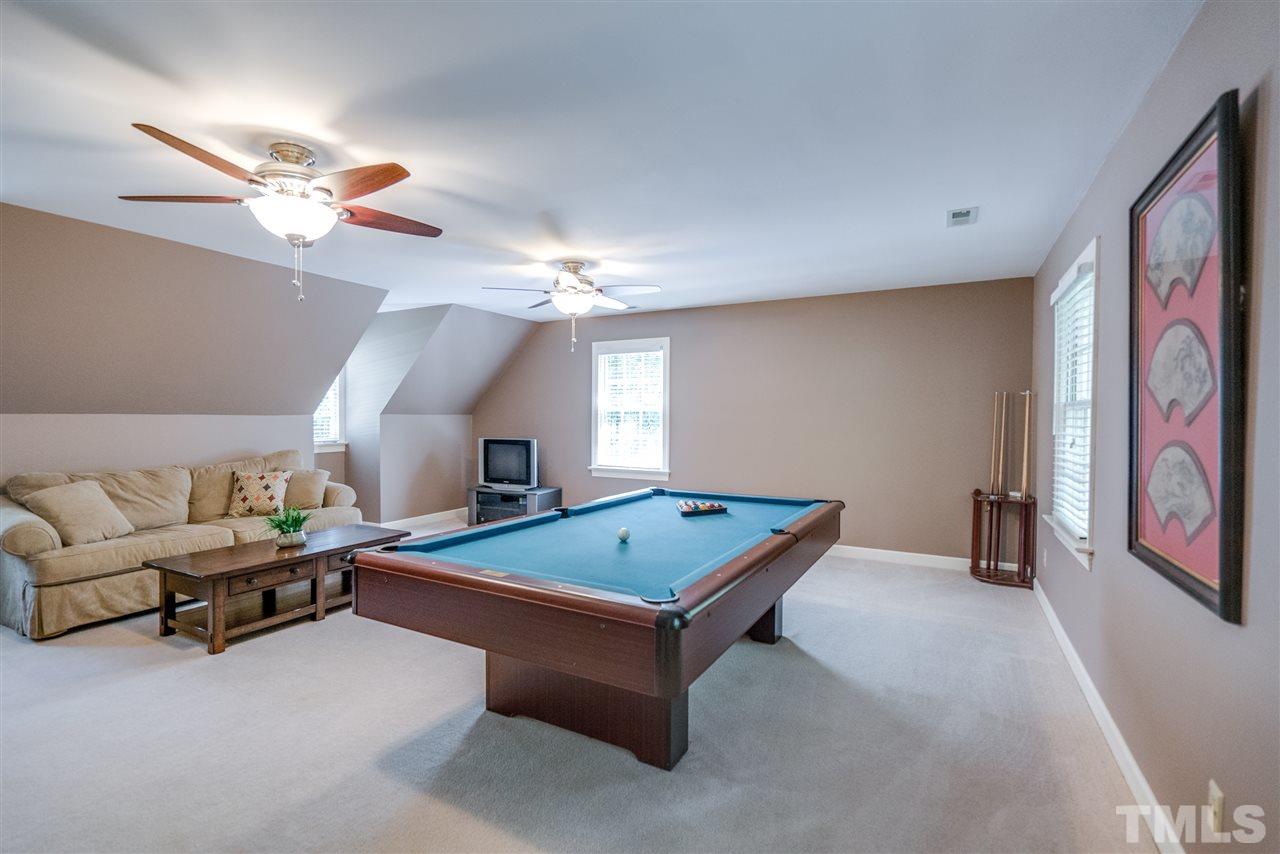 5421 North Hawthorne Way Raleigh, NC 27613 - Photo 12 of 25
