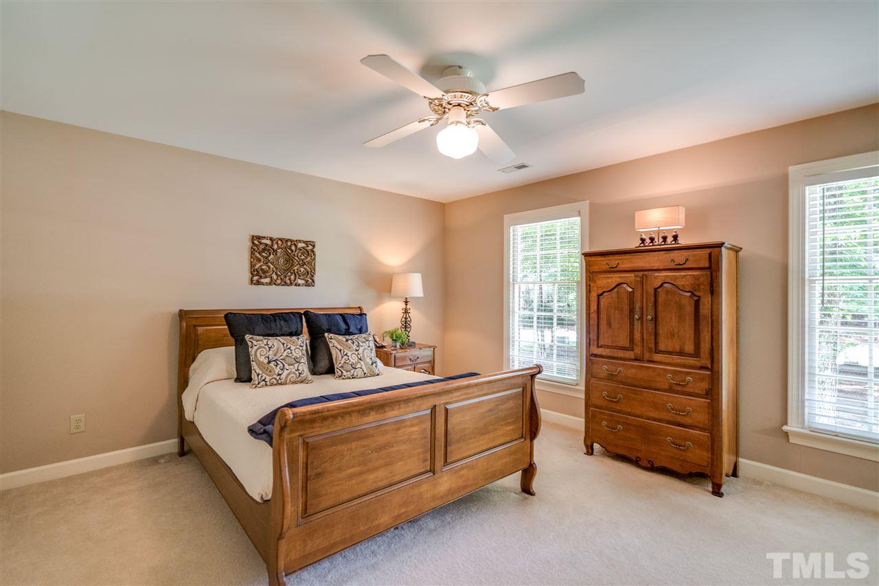 5421 North Hawthorne Way Raleigh, NC 27613 - Photo 14 of 25