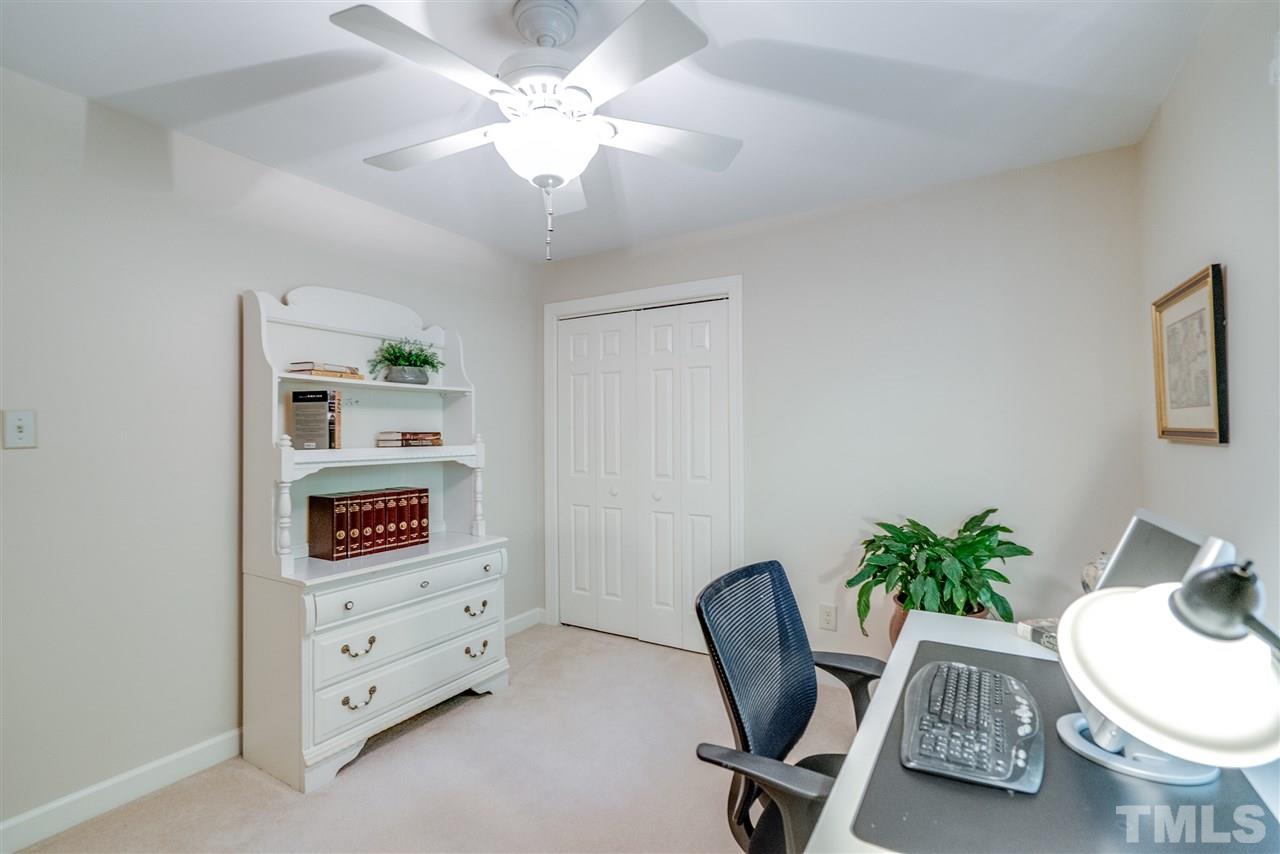 5421 North Hawthorne Way Raleigh, NC 27613 - Photo 18 of 25