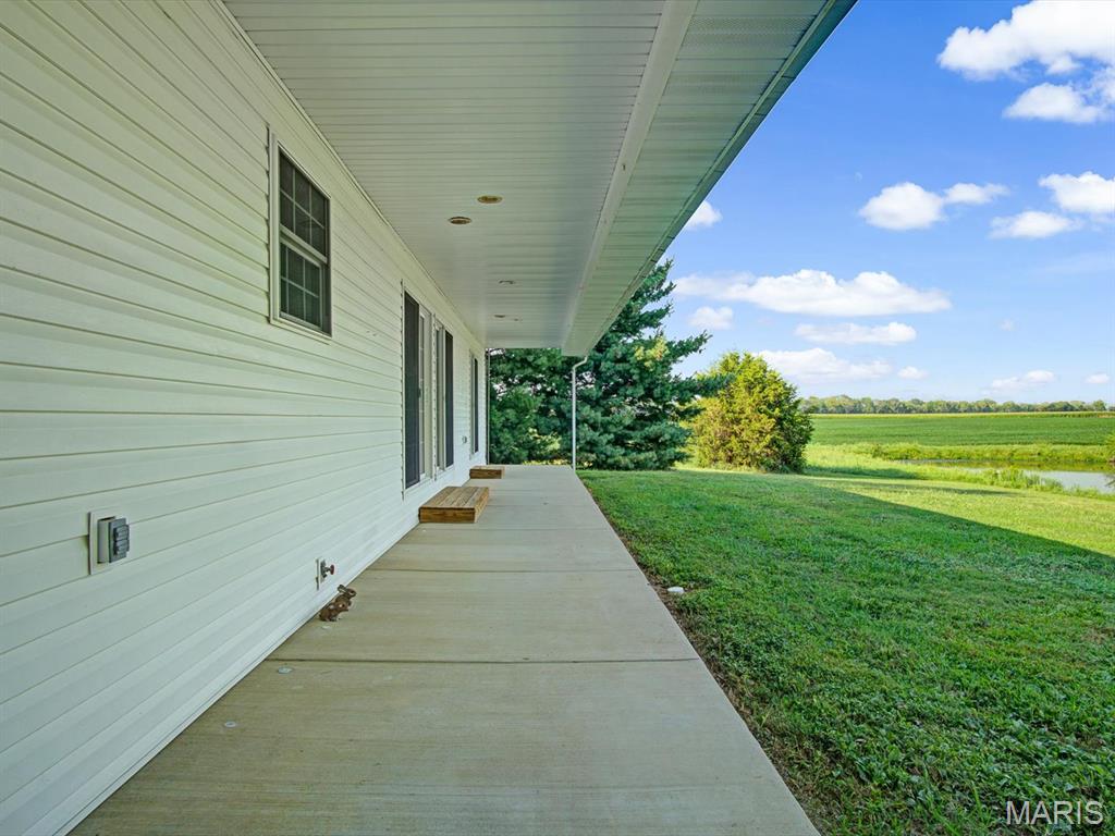 3918 Buffalo Road Highland, IL 62249 - Photo 32 of 40
