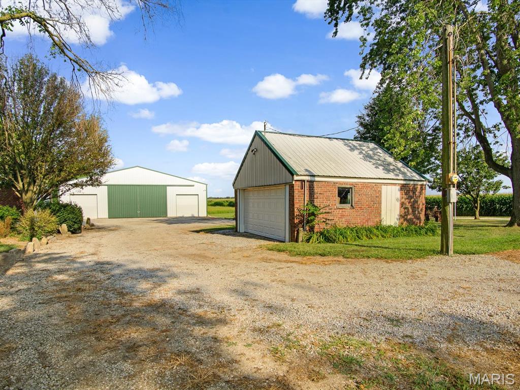 3918 Buffalo Road Highland, IL 62249 - Photo 36 of 40