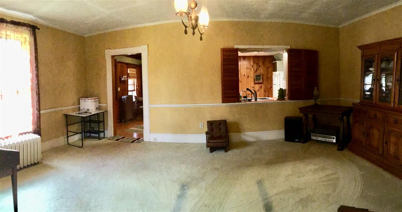 504 West Cunningham Road Winnebago, IL 61088 - Photo 5 of 25 a view of livingroom with furniture and tv