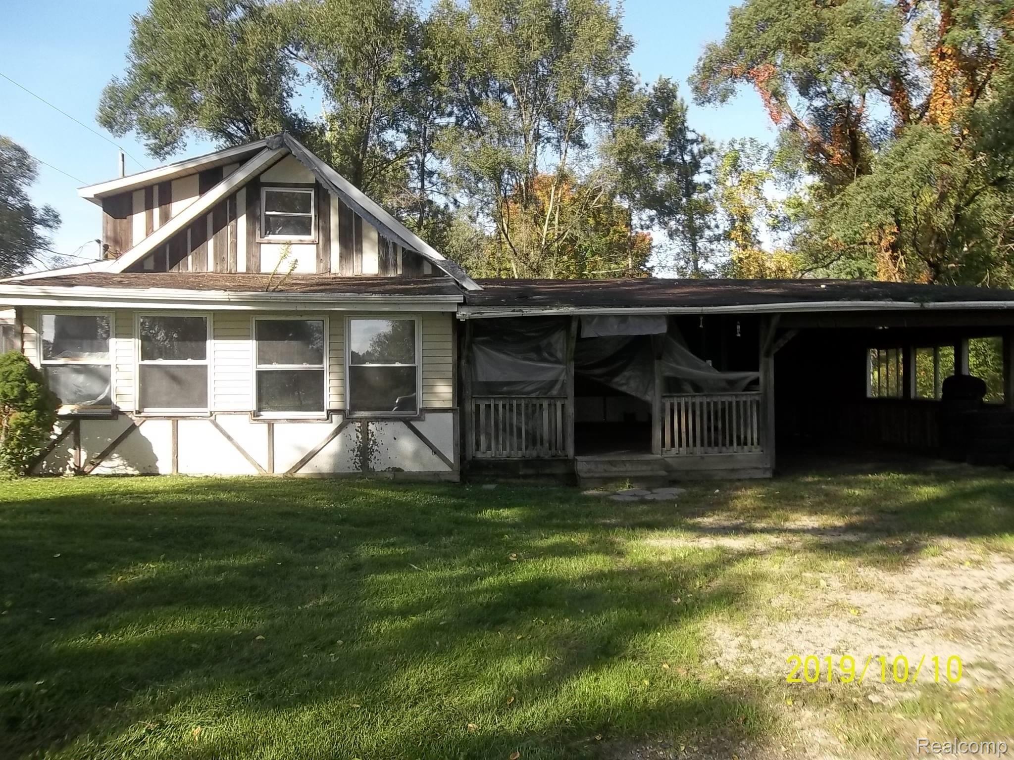 8225 Sheridan Road Millington, MI 48746 - Photo 1 of 15 100_2344.JPG