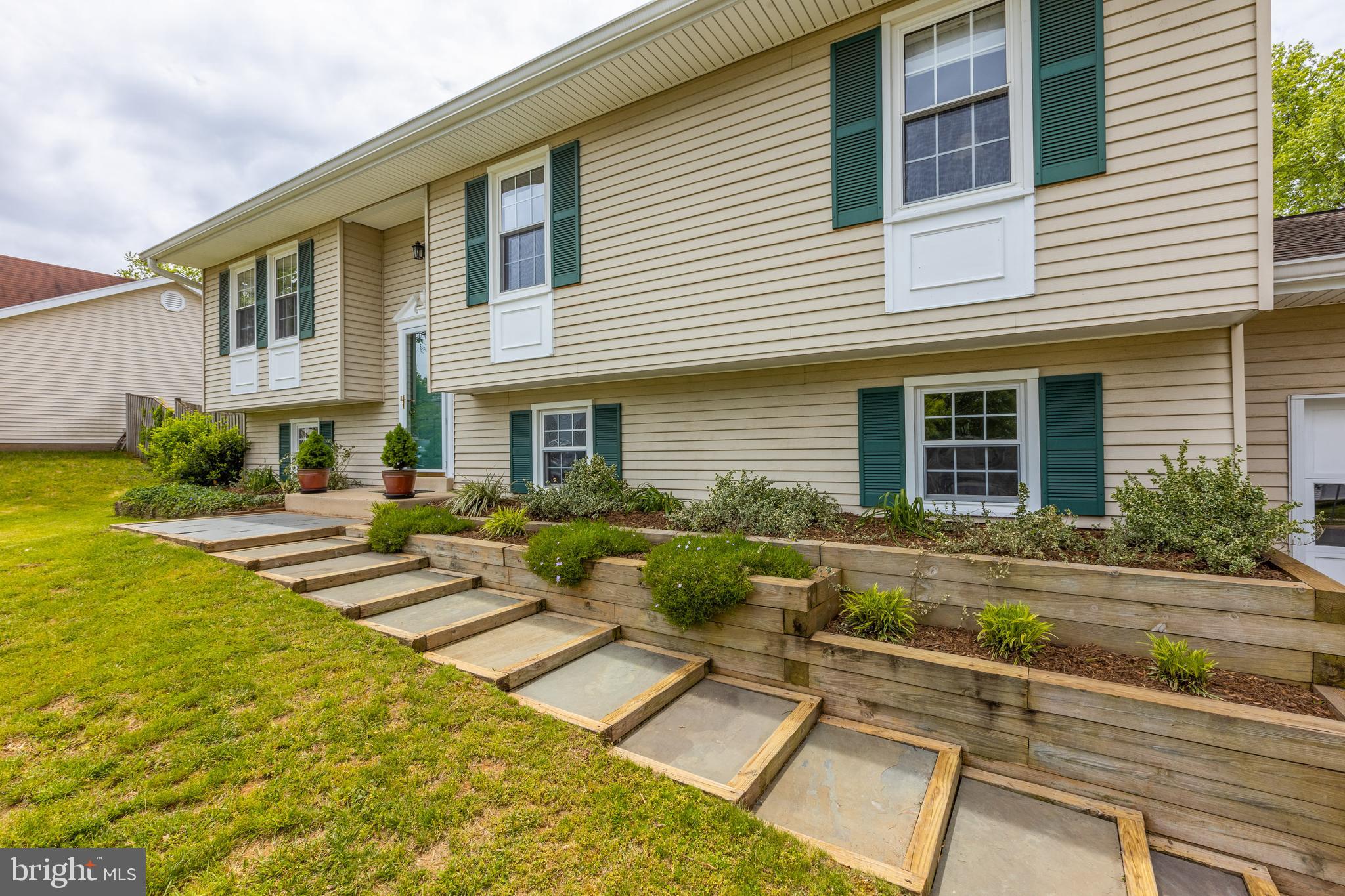 1344 Shallow Ford Road Herndon, VA 20170 - Photo 5 of 50 Windows have been replaced