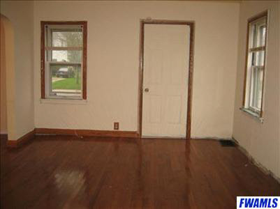 221 North 4th Street Decatur, IN 46733 - Photo 5 of 10