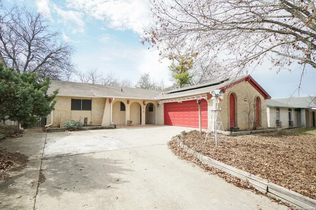 $1,750 | 7610 Meadow Green Street, San Antonio, TX 78251