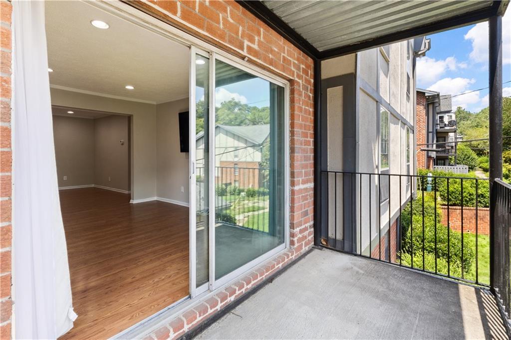 6851 Roswell Road, Unit O28 Atlanta, GA 30328 - Photo 29 of 33