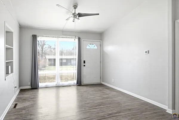 $152,000 | 3120 Southwest Central Park Avenue, Topeka, KS 66611