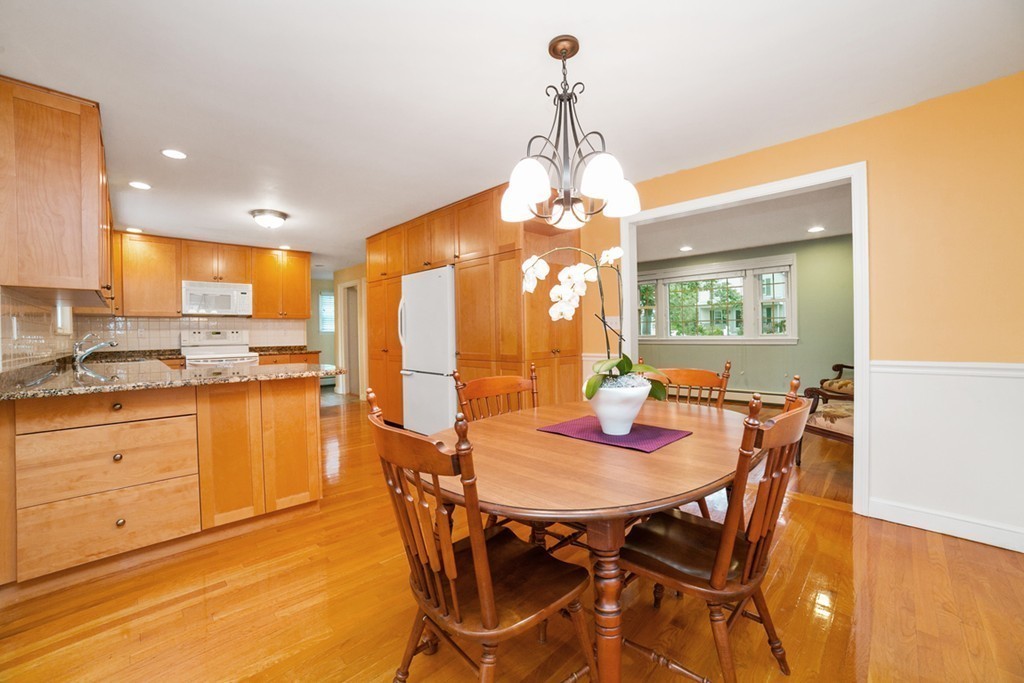 19 Farmcrest Avenue Lexington, MA 02421 - Photo 3 of 21
