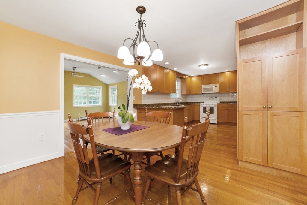 19 Farmcrest Avenue Lexington, MA 02421 - Photo 4 of 21