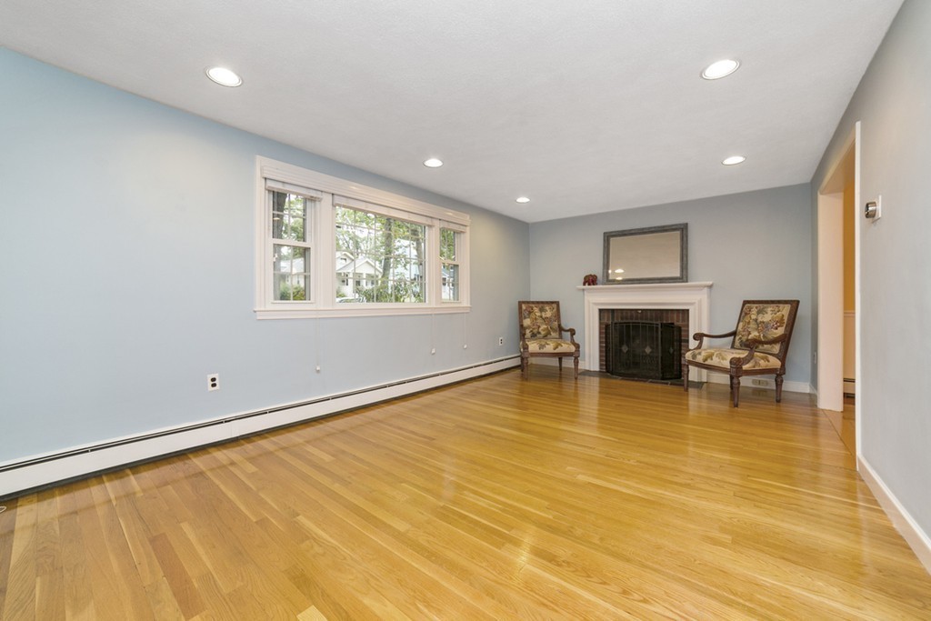 19 Farmcrest Avenue Lexington, MA 02421 - Photo 8 of 21