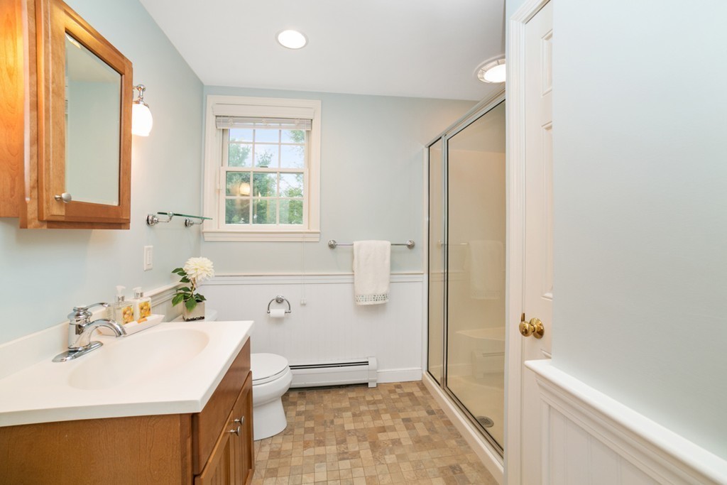 19 Farmcrest Avenue Lexington, MA 02421 - Photo 10 of 21