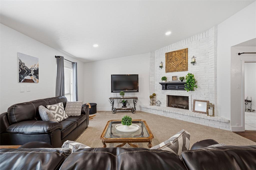 408 Shadowcrest Lane Coppell, TX 75019 - Photo 4 of 40
