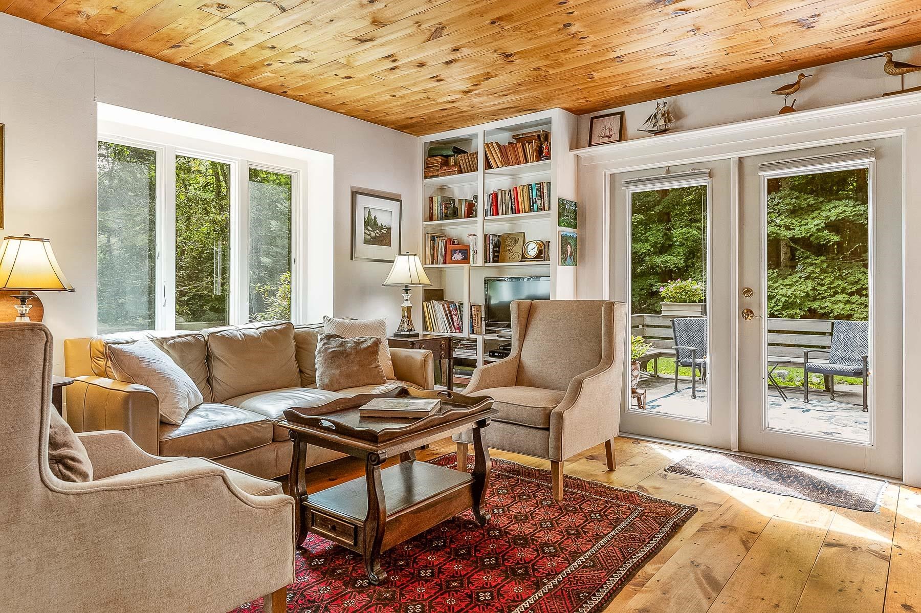 20 N Road Kensington, NH 03833 - Photo 2 of 39