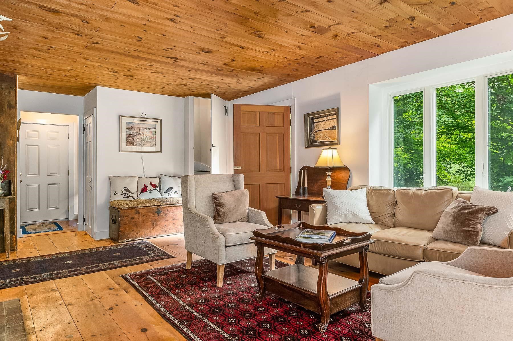 20 N Road Kensington, NH 03833 - Photo 3 of 39