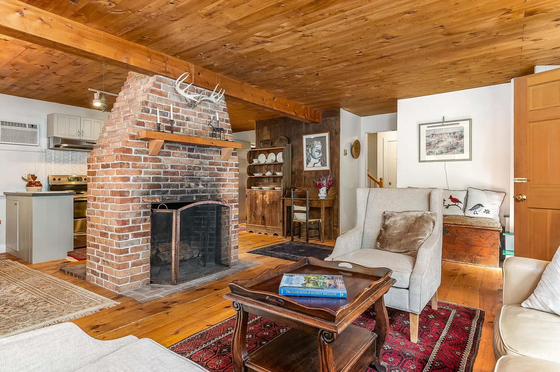 20 N Road Kensington, NH 03833 - Photo 5 of 39