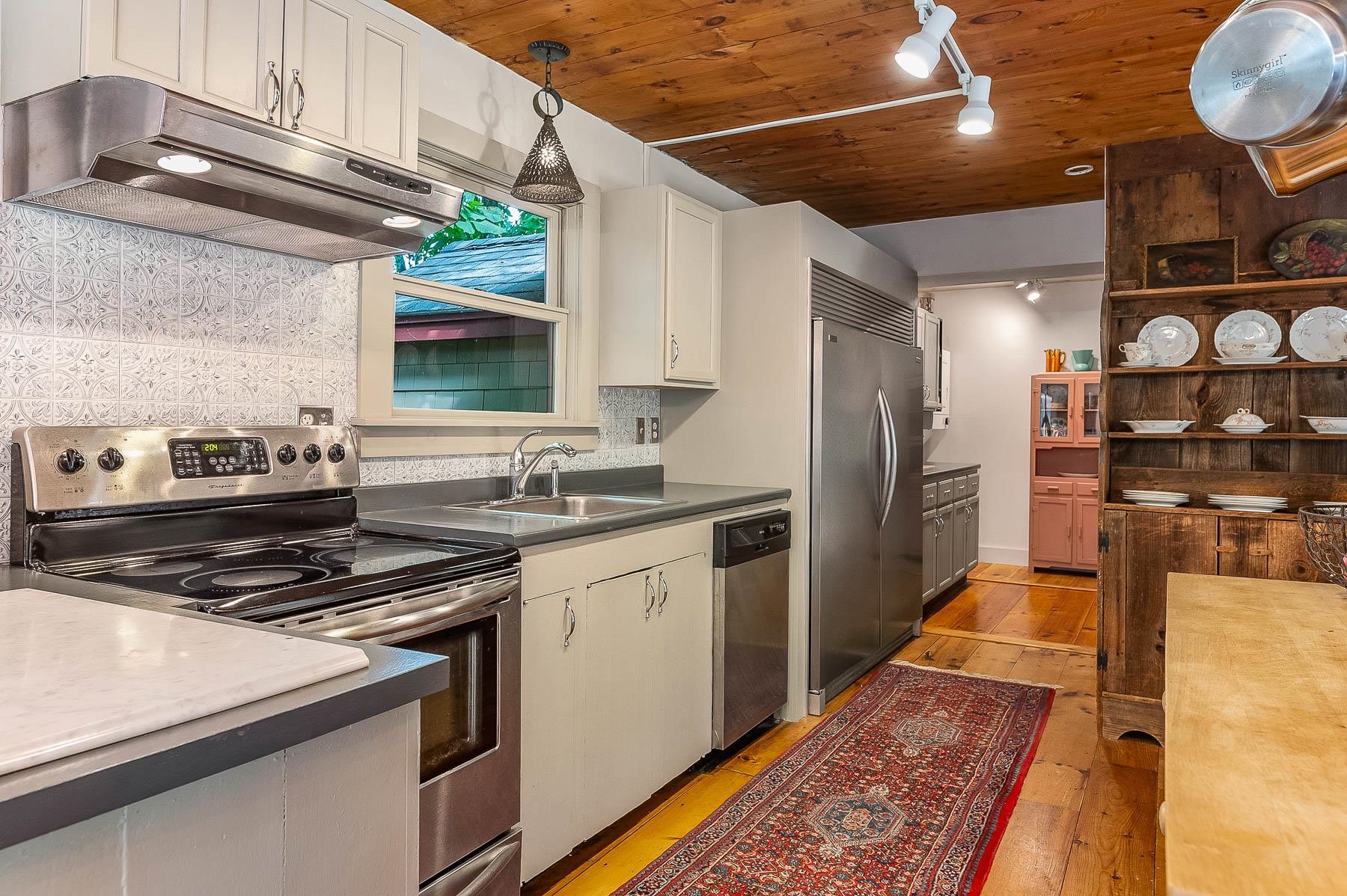 20 N Road Kensington, NH 03833 - Photo 8 of 39