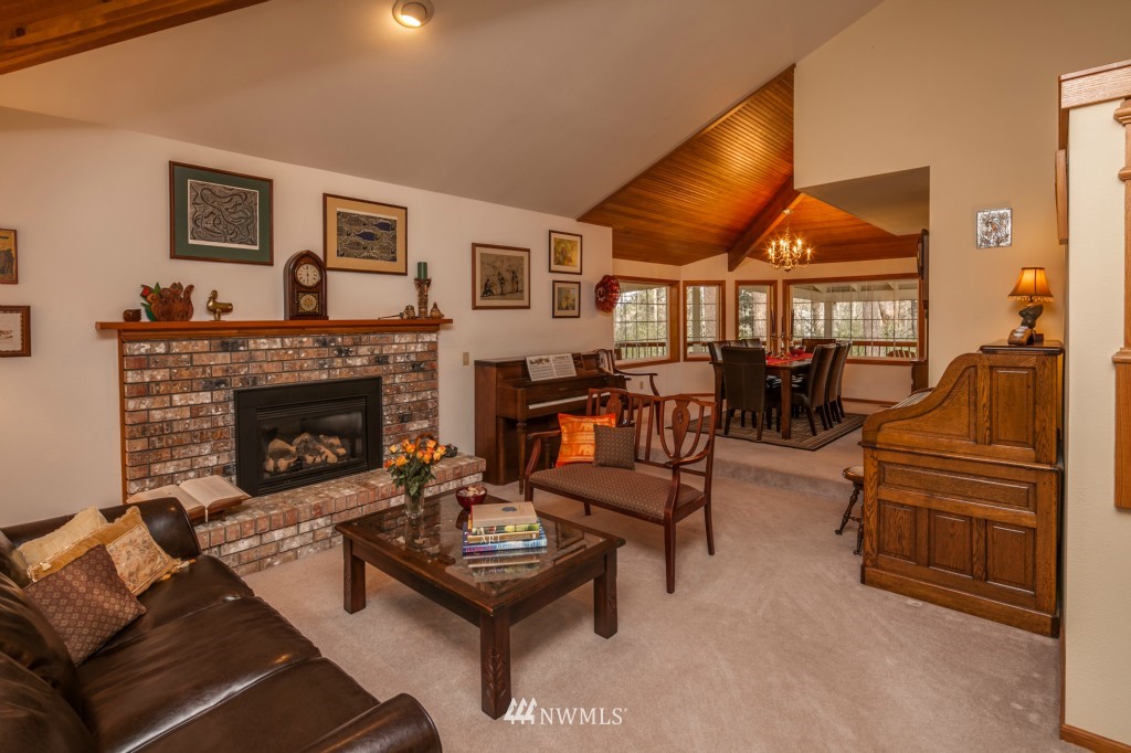 345 Viewcrest Road Bellingham, WA 98229 - Photo 5 of 15