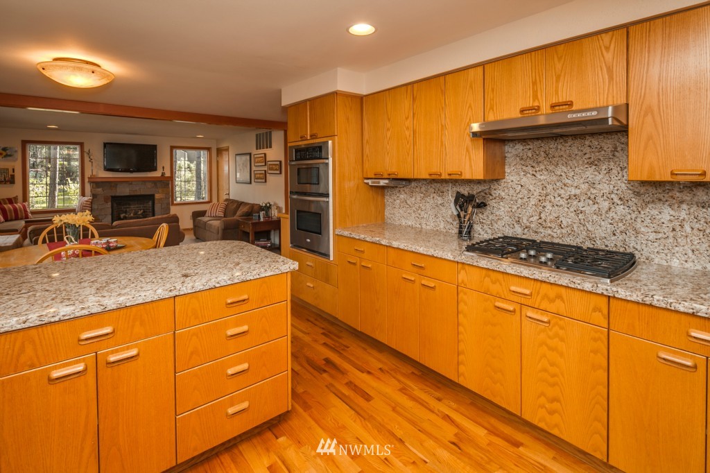 345 Viewcrest Road Bellingham, WA 98229 - Photo 7 of 15