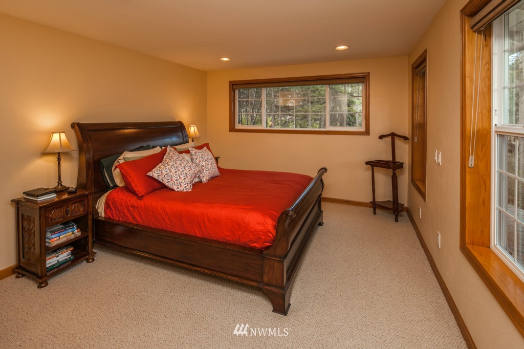 345 Viewcrest Road Bellingham, WA 98229 - Photo 10 of 15