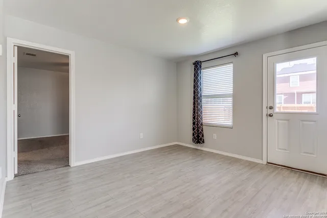 $1,600 | 10623 De Gonzalo Way, Converse, TX 78109