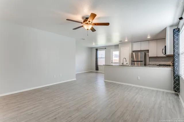 $1,600 | 10623 De Gonzalo Way, Converse, TX 78109