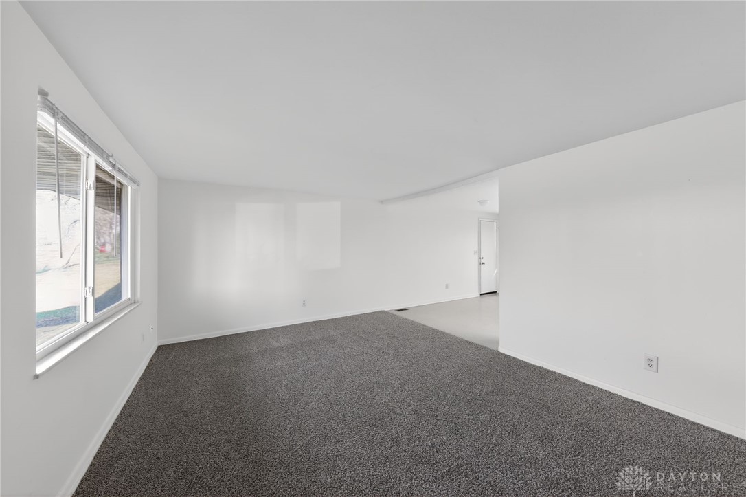 6348 Longford Road Huber Heights, OH 45424 - Photo 6 of 30