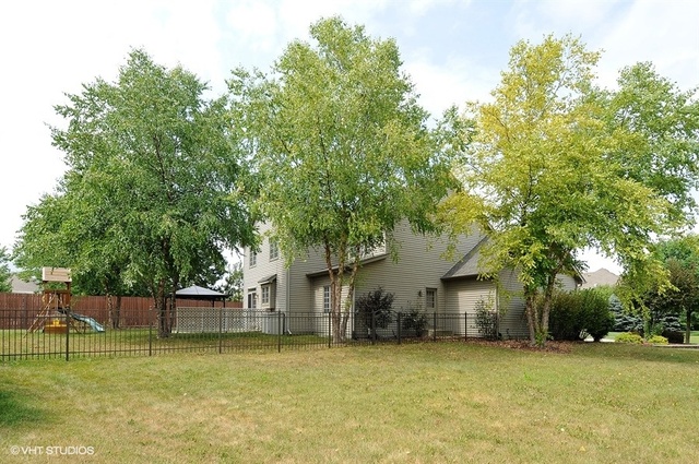 2820 Champion Road Naperville, IL 60564 - Photo 16 of 21