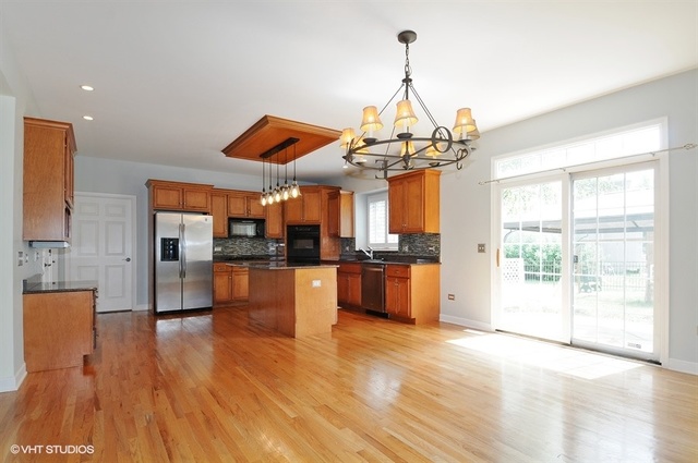 2820 Champion Road Naperville, IL 60564 - Photo 6 of 21