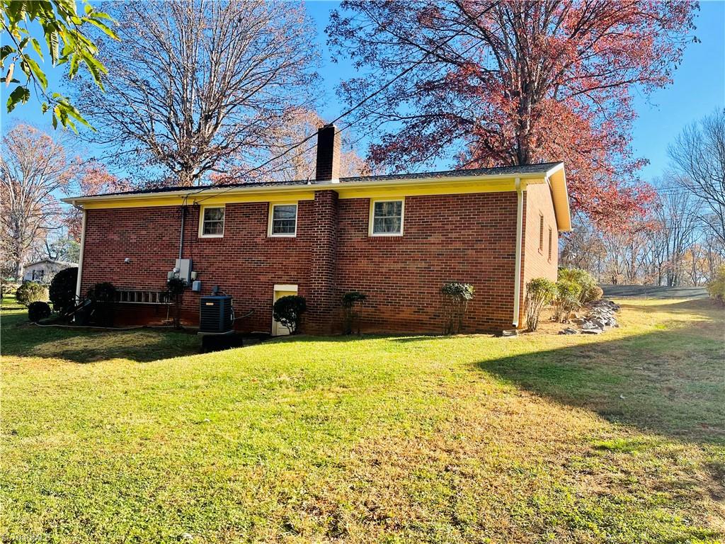 363 Johnson Ridge Road Elkin, NC 28621 - Photo 5 of 21 Gallery Image 5