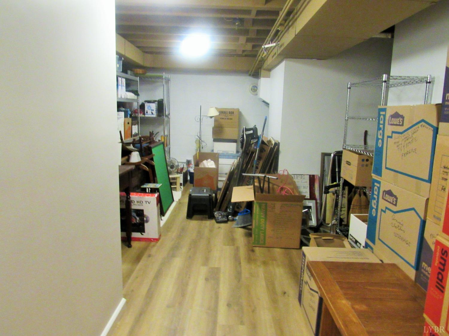 801 Gidsville Road Amherst, VA 24521 - Photo 28 of 34 a view of a room with gym equipment