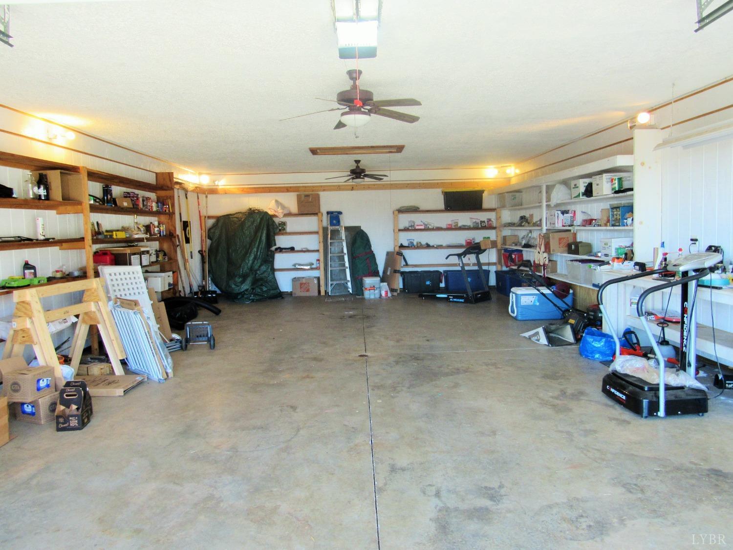 801 Gidsville Road Amherst, VA 24521 - Photo 32 of 34 a view of a room with gym equipment