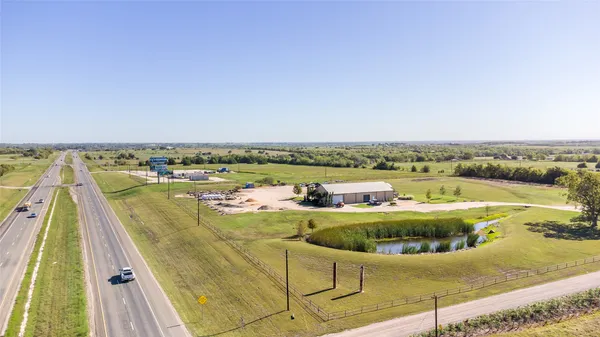 $1,850,000 | 75 Memory Lane, Burton, TX 77835