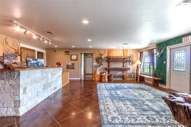 $1,850,000 | 75 Memory Lane, Burton, TX 77835