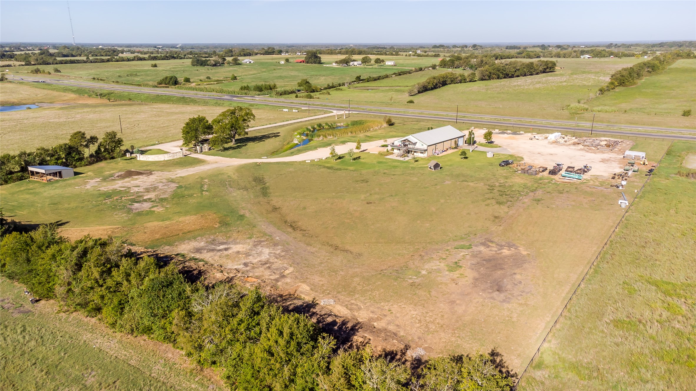 75 Memory Lane Burton, TX 77835 - Photo 3 of 20