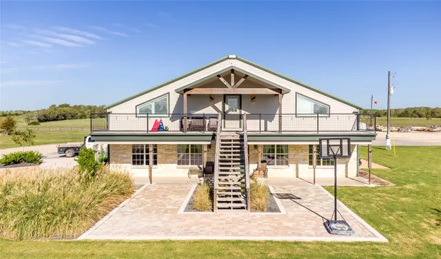 $1,850,000 | 75 Memory Lane, Burton, TX 77835