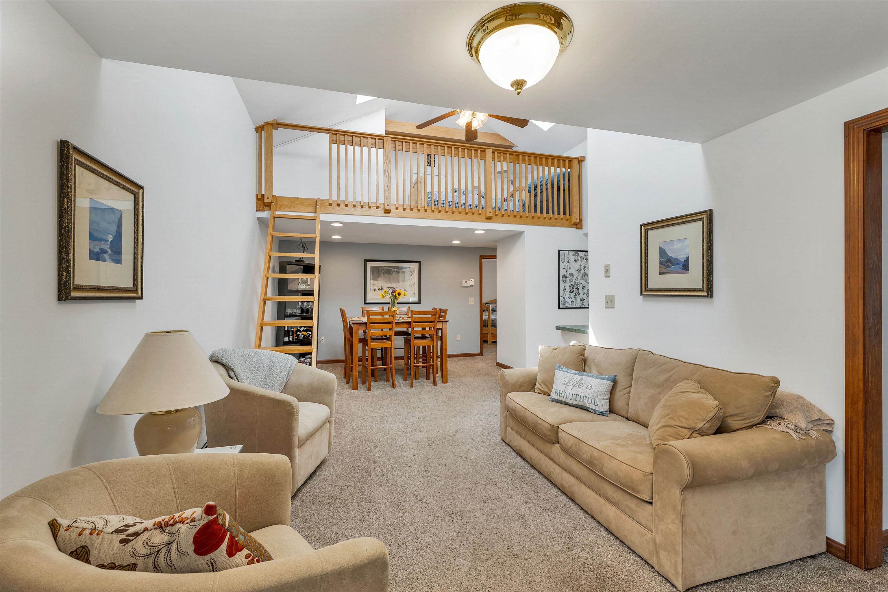 16 Hill Road, Unit 11 Tilton, NH 03276 - Photo 4 of 38