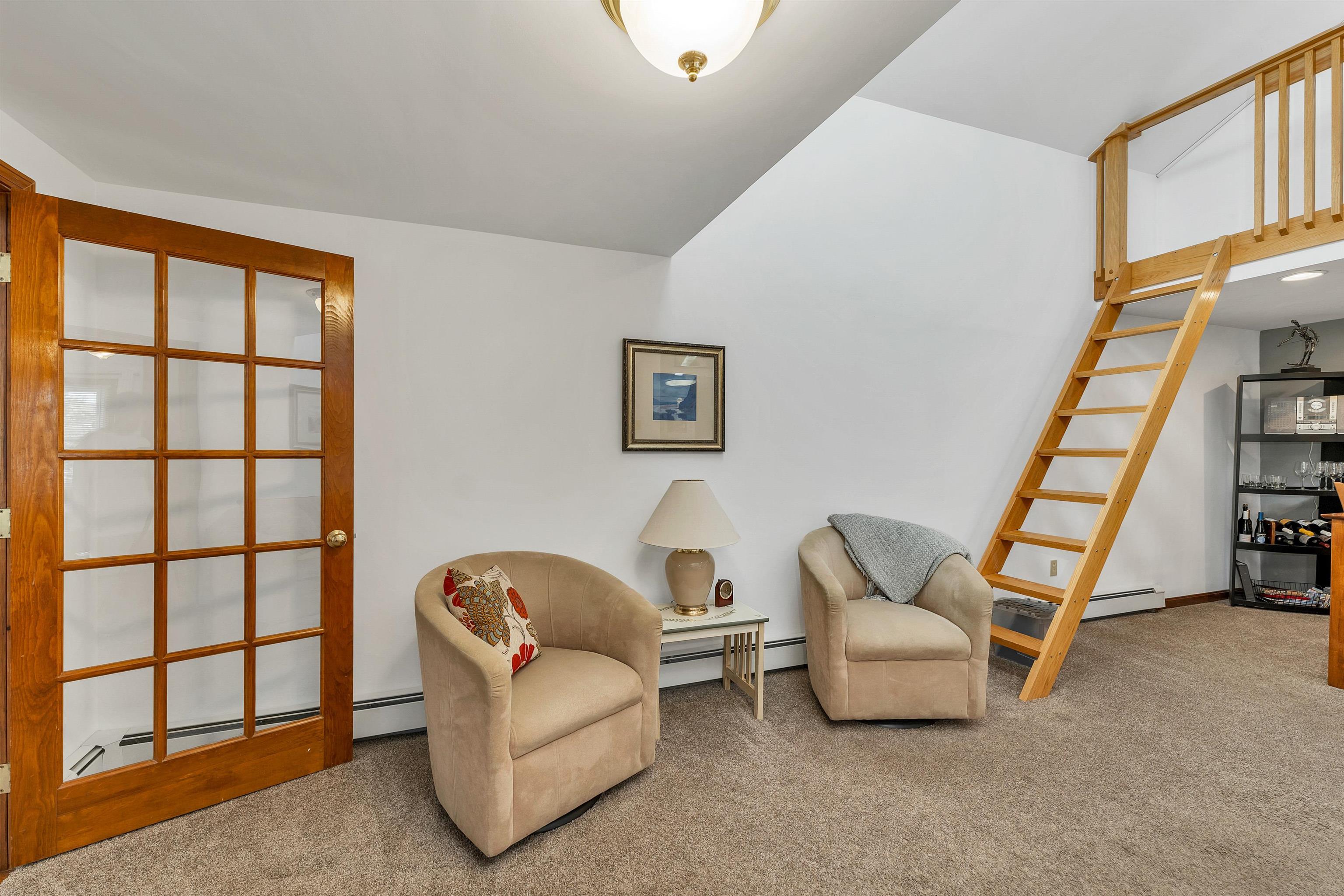 16 Hill Road, Unit 11 Tilton, NH 03276 - Photo 5 of 38