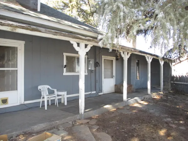 $425,000 | 76 West Center Street, Hatch, UT 84735