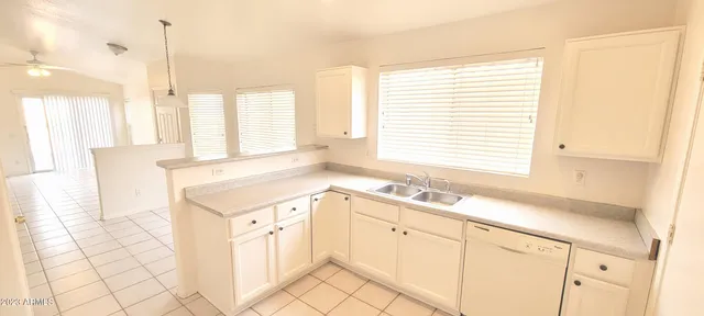 $1,895 | 1202 North Bogle Avenue, Chandler, AZ 85225