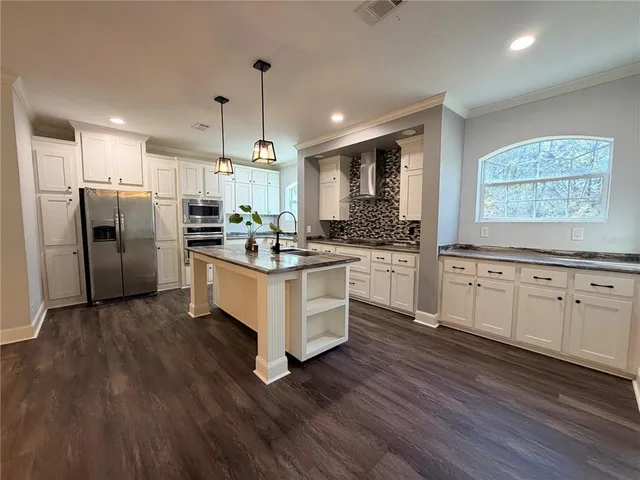 $325,000 | 4440 Southwest 63rd Boulevard, Gainesville, FL 32608