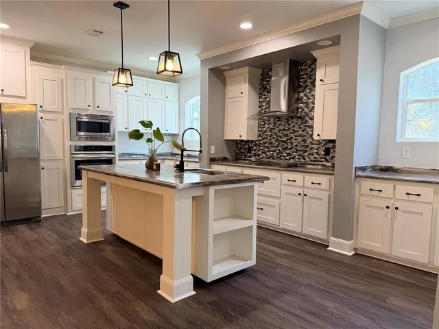 $325,000 | 4440 Southwest 63rd Boulevard, Gainesville, FL 32608